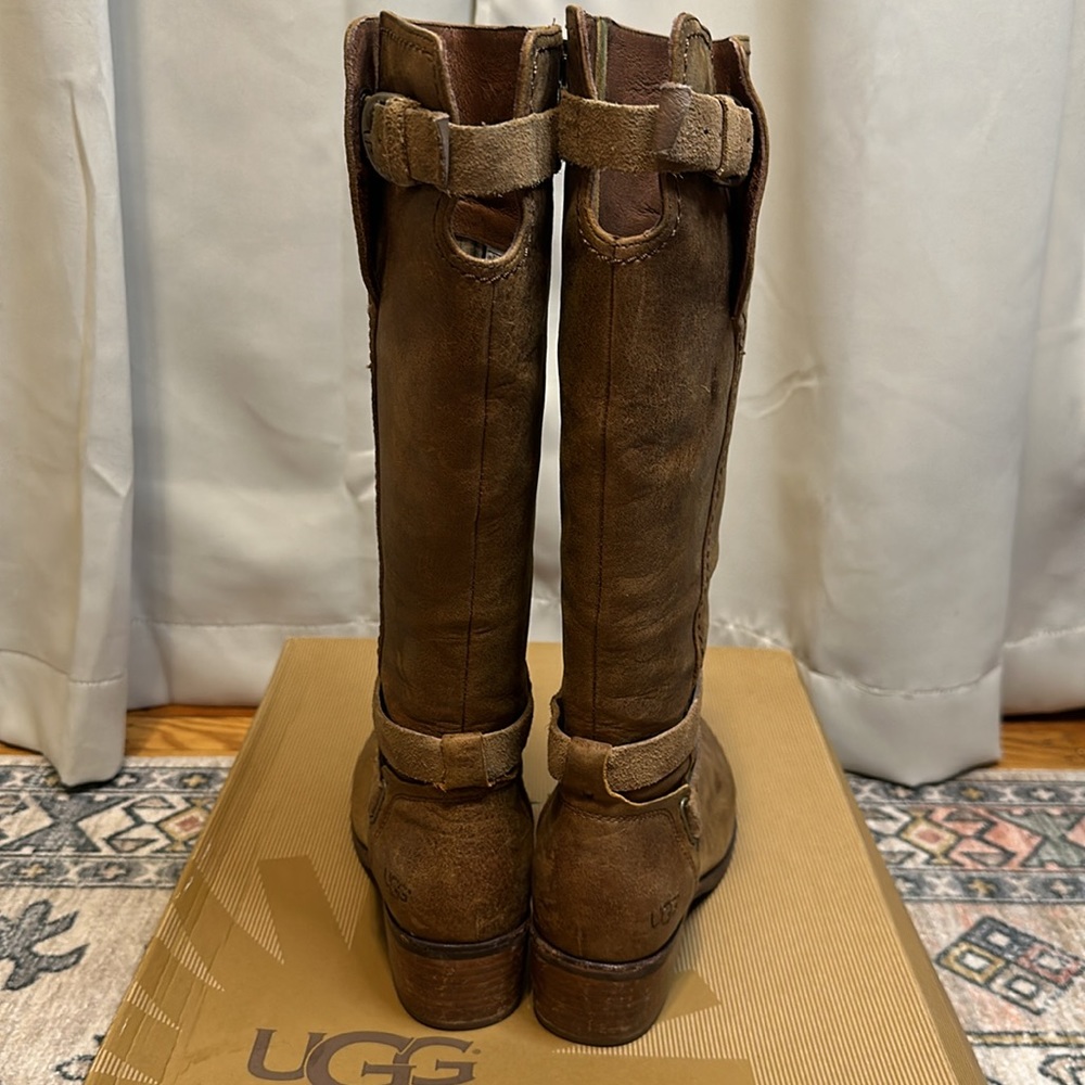 Ugg Darcie Riding Boot: Size 7: Color-Brown - Picture 3 of 8
